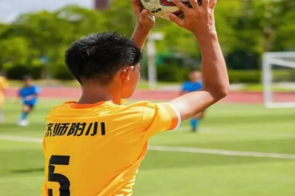 春兰杯焦点对局柯洁对阵卞相壹晋级形势与战术选择深度前瞻